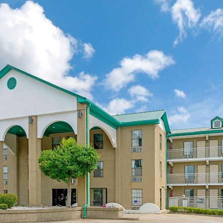 Super 8 By Wyndham Lakeland Extérieur photo