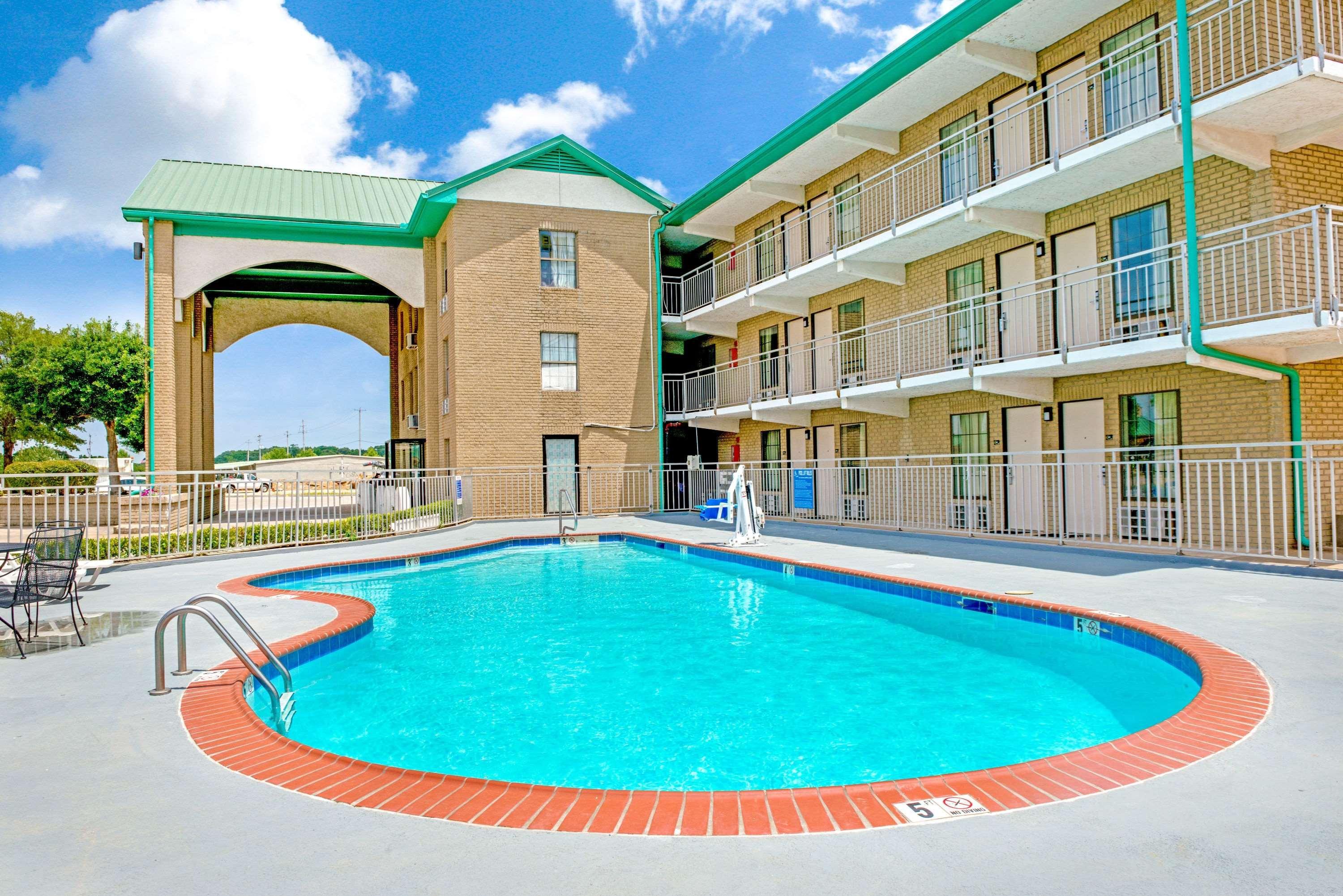 Super 8 By Wyndham Lakeland Extérieur photo